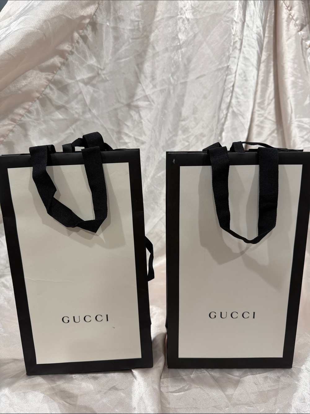 Gucci White Shopping Bag with Black Trim and Handles